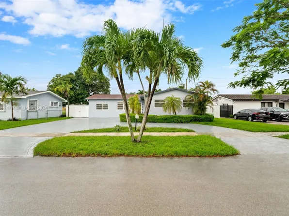 10321 SW 37th St, Miami, FL 33165