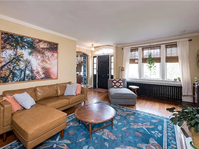 130 W Leicester Ave — Photo 3