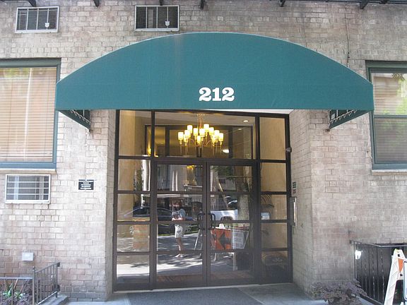 5th image of 212-214 E 77th St APT 5H