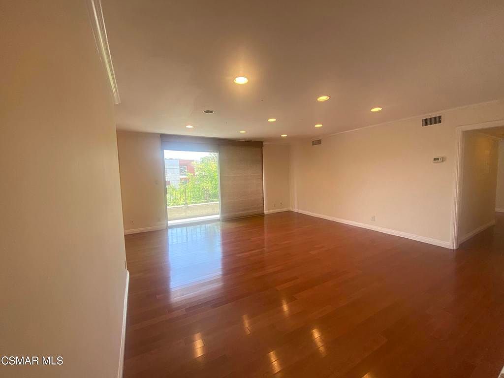 10707 Camarillo St APT 217, North Hollywood, CA 91602 Zillow