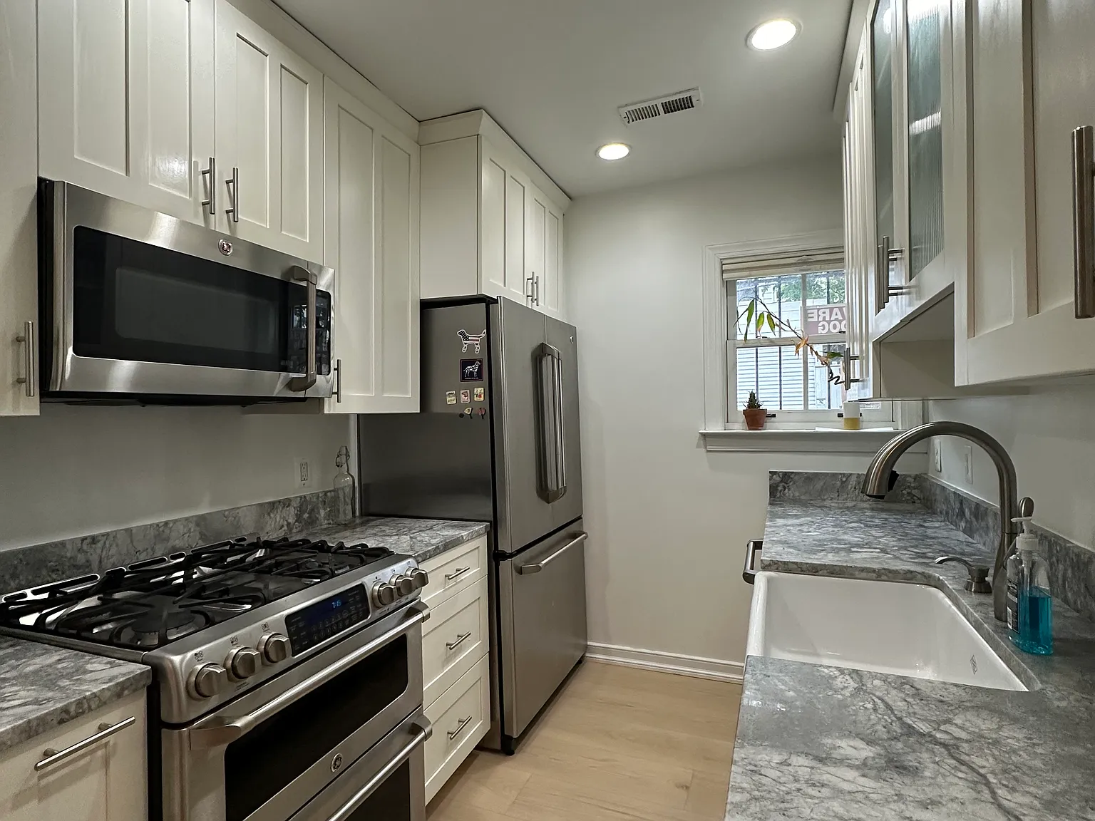 1 bed, 782 sqft, $3,500 — Photo 4