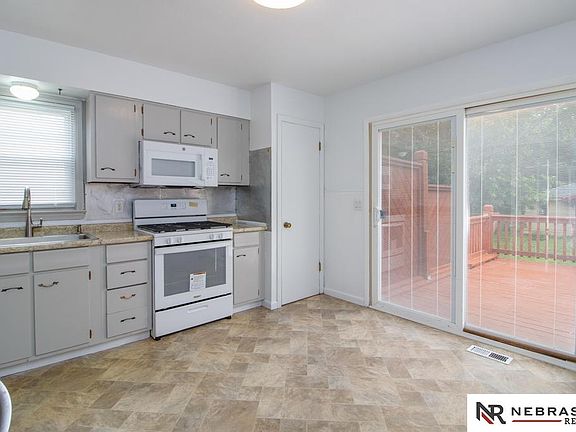 5th image of 6611 N 75th St