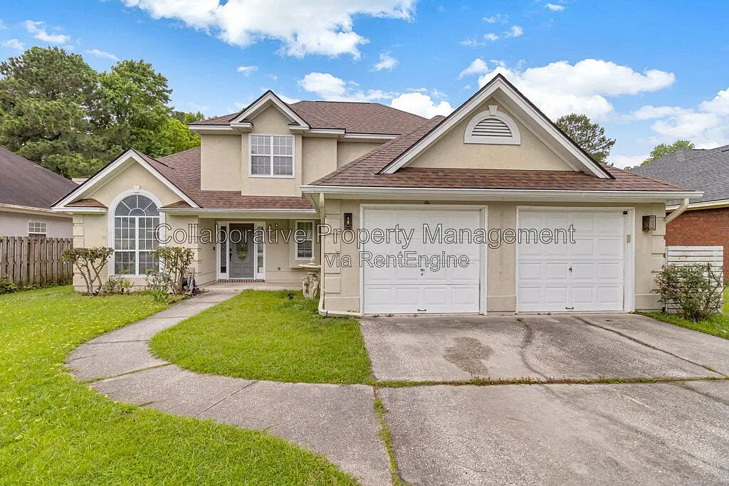 4 bed, 2.5 bath, 2028 sqft, $2,495 — Photo 2