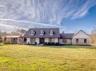 14351 Schanbacher Rd, Gulfport, MS 39503