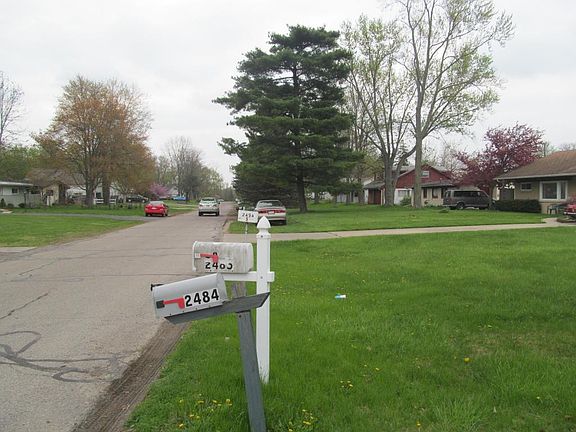 3rd image of 2485 Ferris Park Dr S