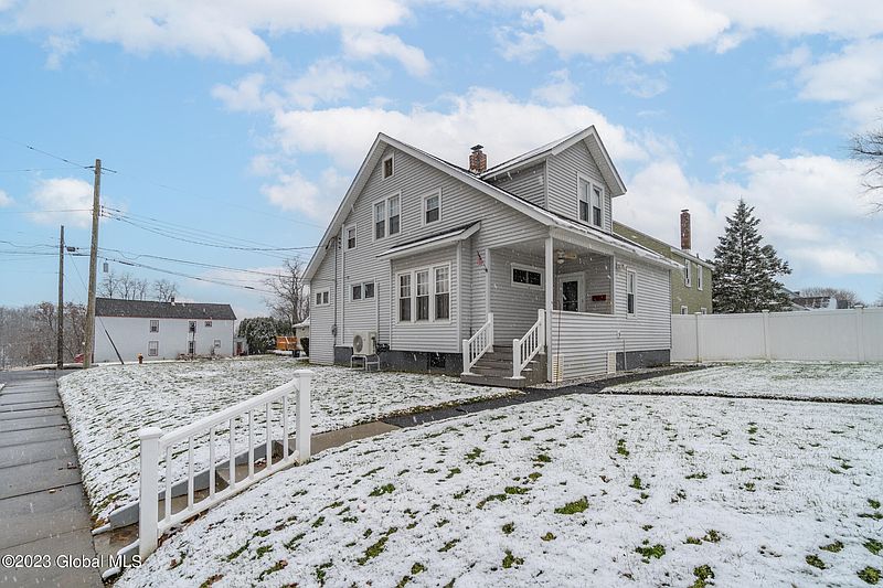 4th image of 22 Finlay Street