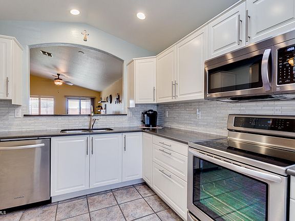 5th image of 10851 E Diamond Ave