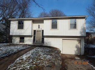 1279 Carol Dr, Kent, OH 44240