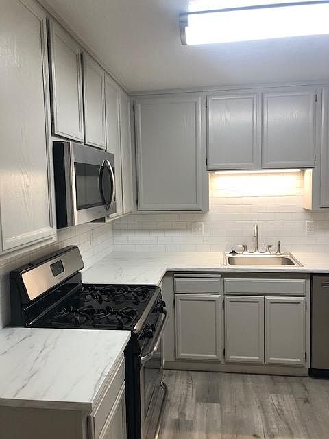 1st image of 212 Park Place Dr