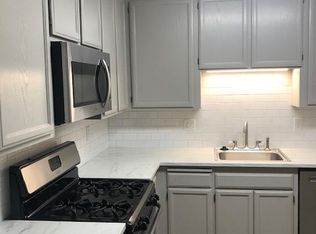 212 Park Place Dr, Petaluma, CA