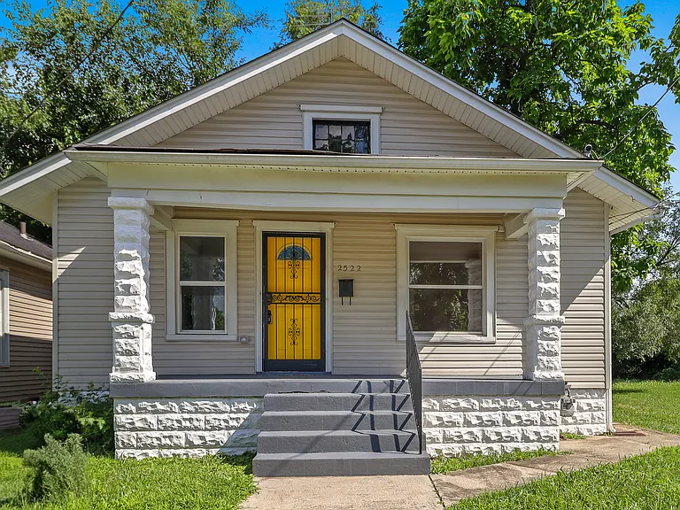 2522 Wilson Ave — Photo 1