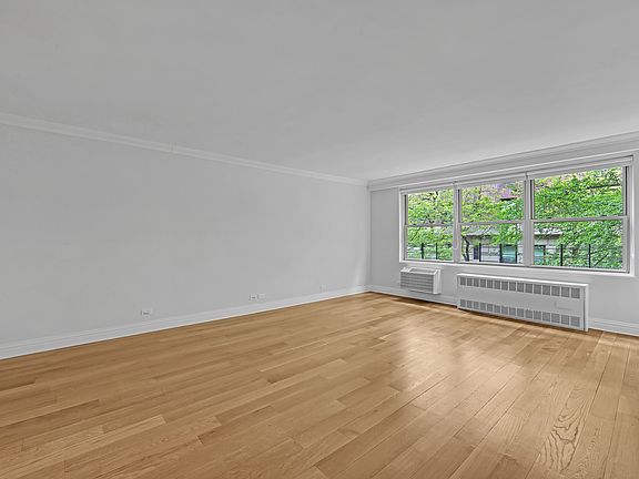 4th image of 210 W 89th St APT 3H