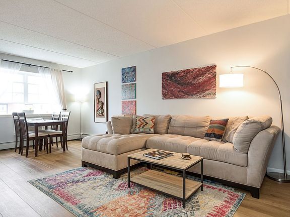 3rd image of 133 Beach 61st St #1
