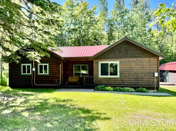 14115 N Ellen St, Grand Marais, MI 49839