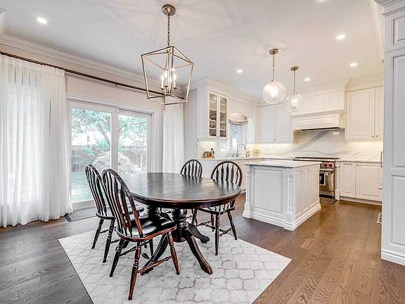 5th image of 2441 Salcome Dr