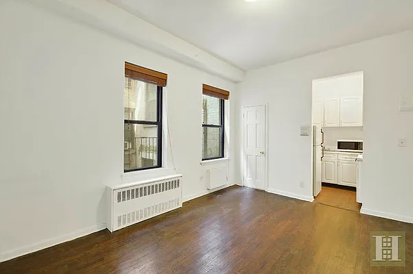 Rented by Halstead Real Estate | media 32