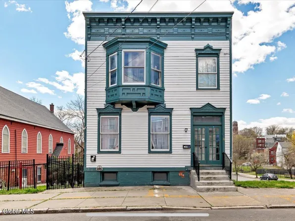 62 Alexander St #2R, Albany, NY 12202