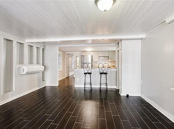 5th image of 226 Olivier St