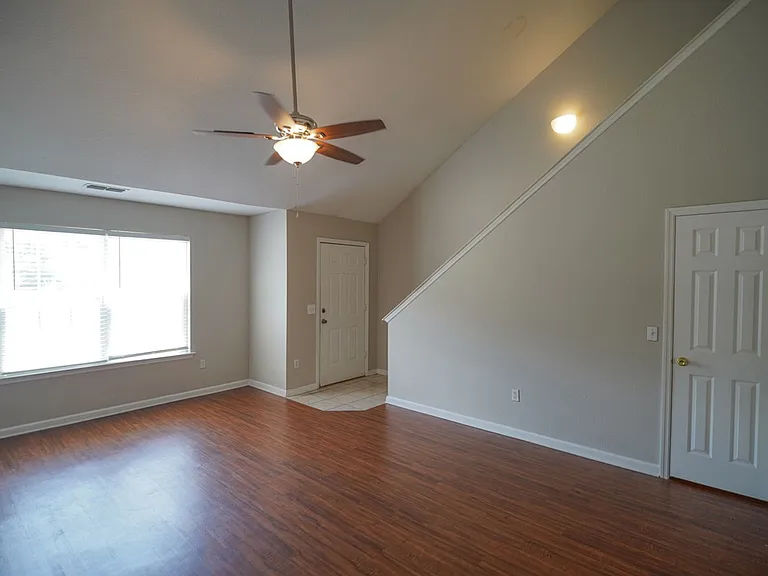 2788 Westbrook Ct — Photo 4