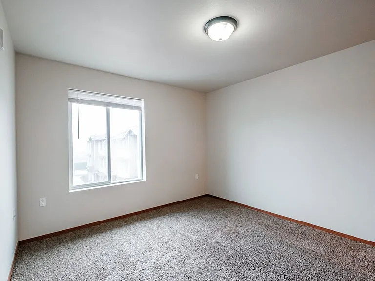 Aspen Place Apartments — Photo 87
