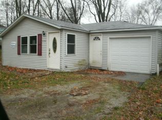 742 S April Dr, Cromwell, IN
