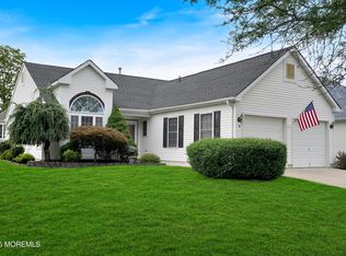 8 N Baker Dr, Jackson, NJ 08527