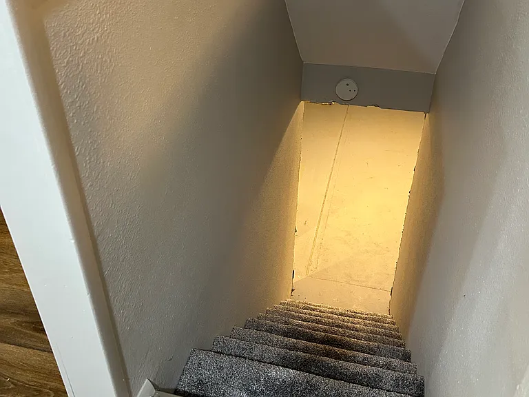 2042 Silver St — Photo 18