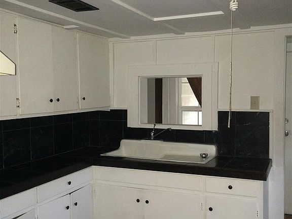 3rd image of 1309 Joseph Ave