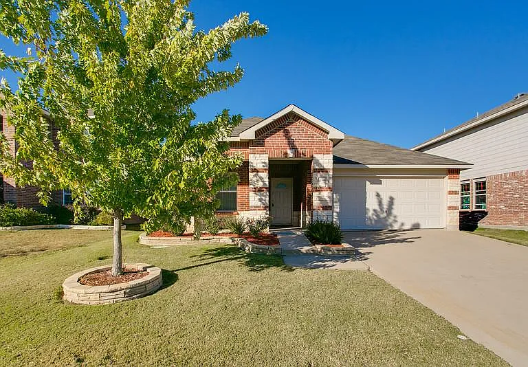 4541 Martingale View Ln — Photo 1
