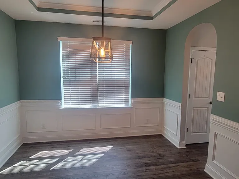 1728 Harrington Rd — Photo 5