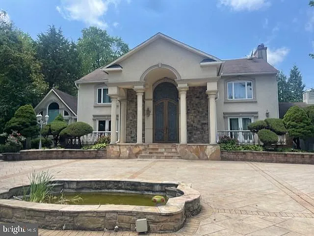 5301 Goldsboro Rd