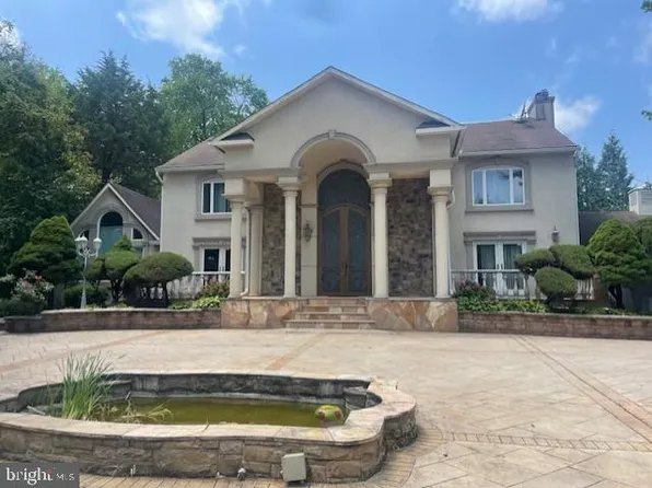 5301 Goldsboro Rd, Bethesda, MD 20817