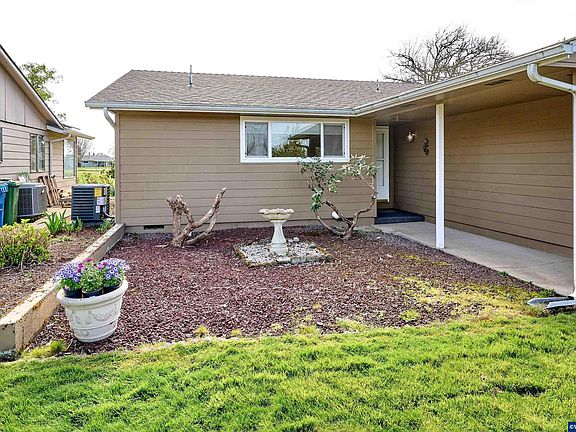 2nd image of 2056 King Way