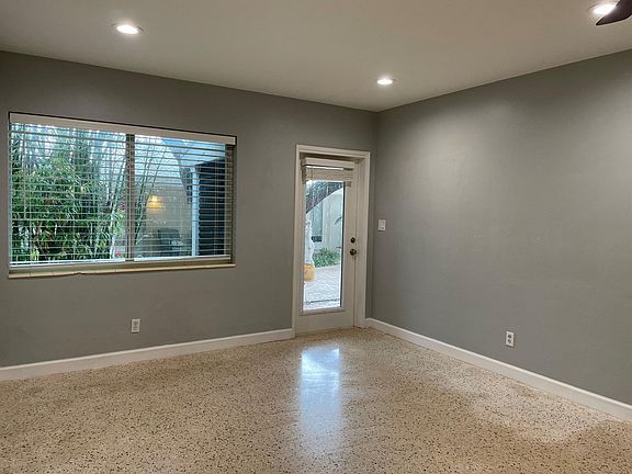 5th image of 1408 NE 4th Pl #2