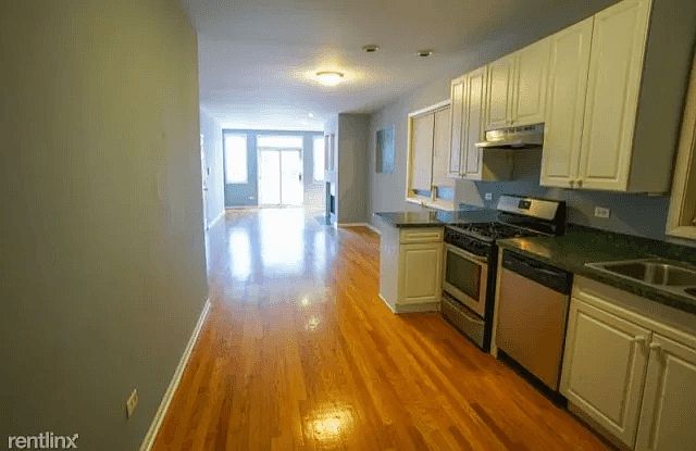 1st image of 1537 N Western Ave #5099206