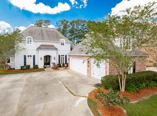 9260 Greystone Dr, Denham Springs, LA 70726