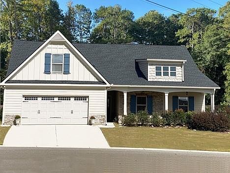 1st image of 684 Kelly Dr
