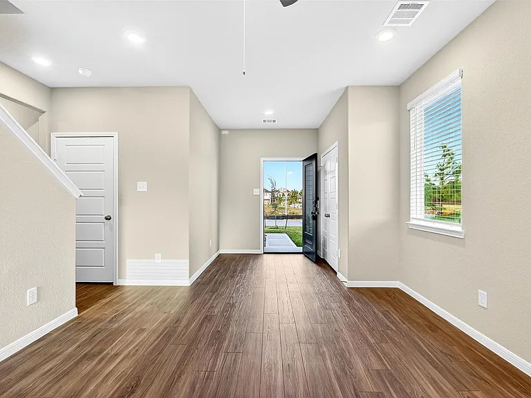 15603 Agave Valley Trl — Photo 4