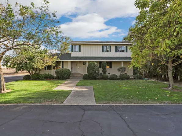 14066 E Collier Rd, Acampo, CA 95220