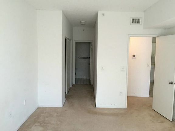 5th image of 6936 SW 39th St APT 205D