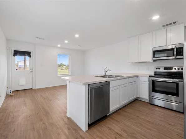 1044 Road 5203, Cleveland, TX 77327