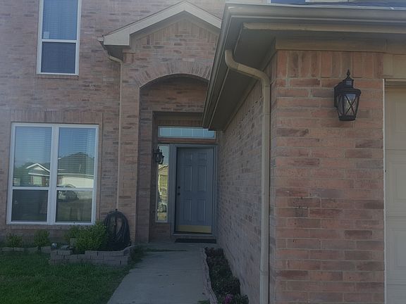 4th image of 1216 Saint Carlos St