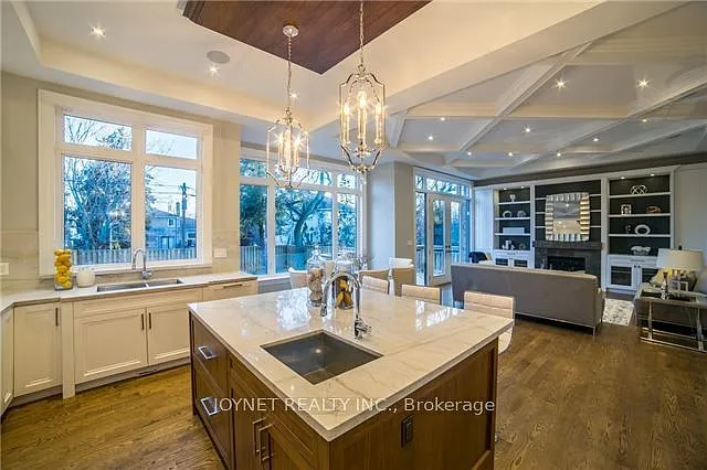 119 Patricia Ave — Photo 3