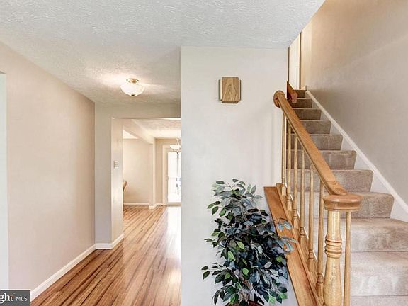 4th image of 20341 Watkins Meadow Dr