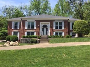 6308 Deep Creek Dr, Prospect, KY 40059