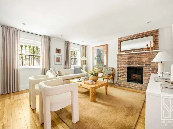 391 3rd Street image 1 of 16