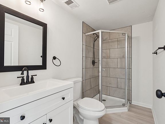 5th image of 8598 Ashby Ct