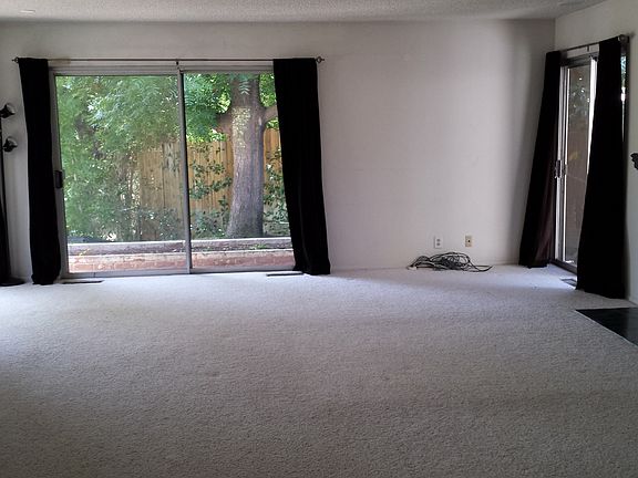 Front formal living room