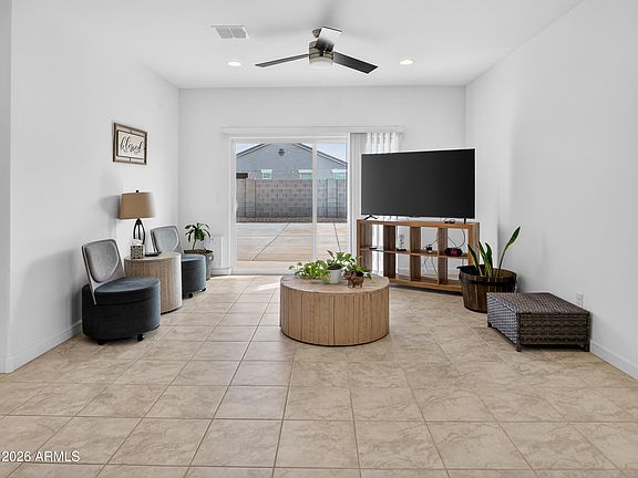 5th image of 38135 W CANNATARO Lane
