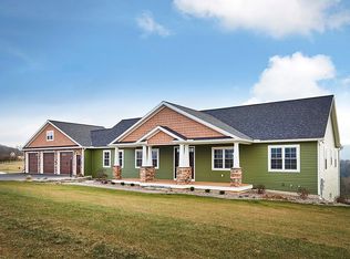 202 Pepper Ridge Dr, Spring Mills, PA 16875